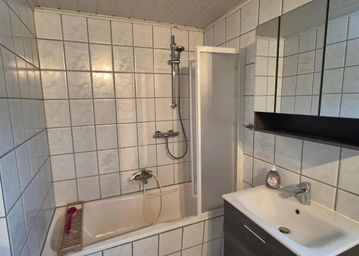 Waldgefluester Apartment *